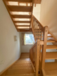 Schön ruhig gelegenes Einfamilienhaus zu verkaufen - Treppe